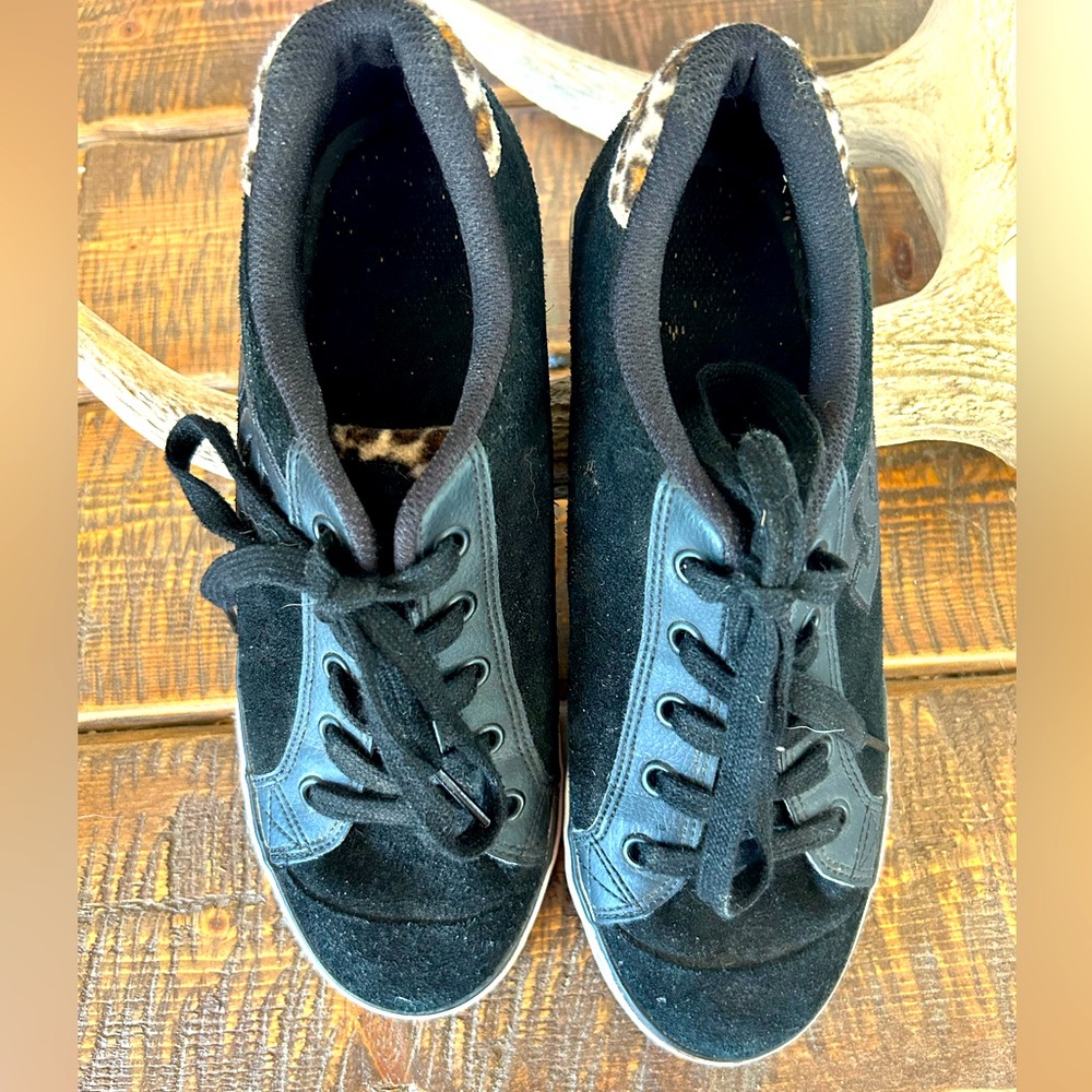 Womens DC Skateboard Leopard & Black Shoes - Size 9